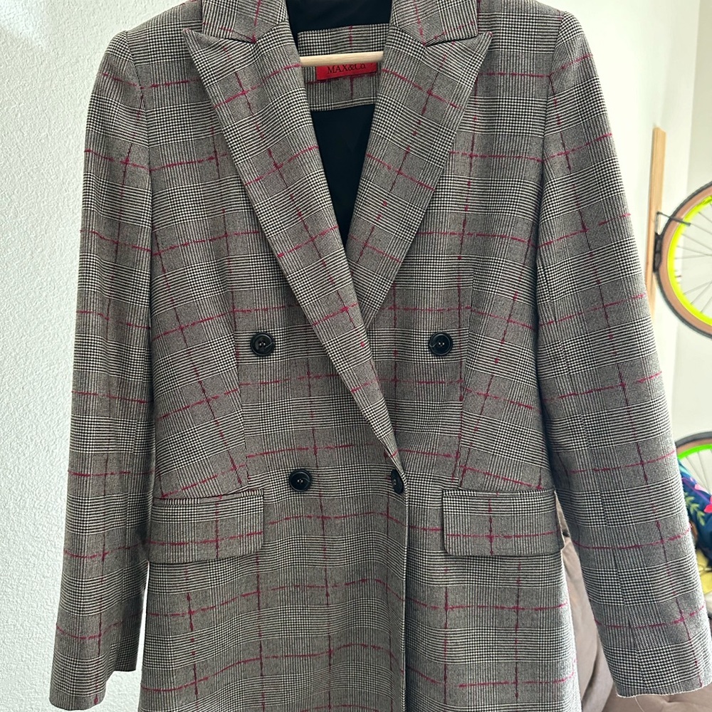 Gently worn Max&co blazer size 4